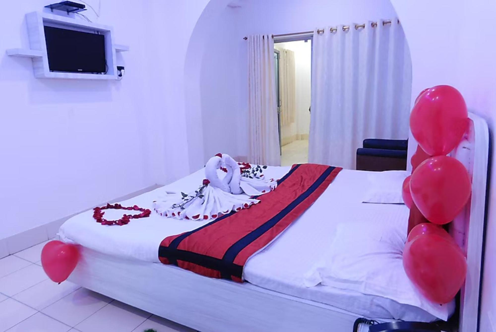 Hotel R Bangala Puri হোটেল রূপশ্রী বাংলা होटल रूपश्री बंगला Sea-View-Room And-Near-Temple Fully-Air-Conditioned-Hotel With-Wifi-Restaurant-And-Parking-Facility - Book Now Екстер'єр фото