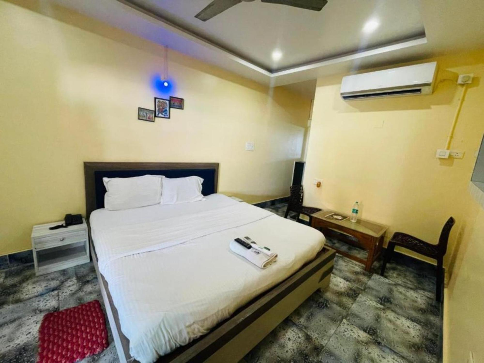 Hotel R Bangala Puri হোটেল রূপশ্রী বাংলা होटल रूपश्री बंगला Sea-View-Room And-Near-Temple Fully-Air-Conditioned-Hotel With-Wifi-Restaurant-And-Parking-Facility - Book Now Екстер'єр фото