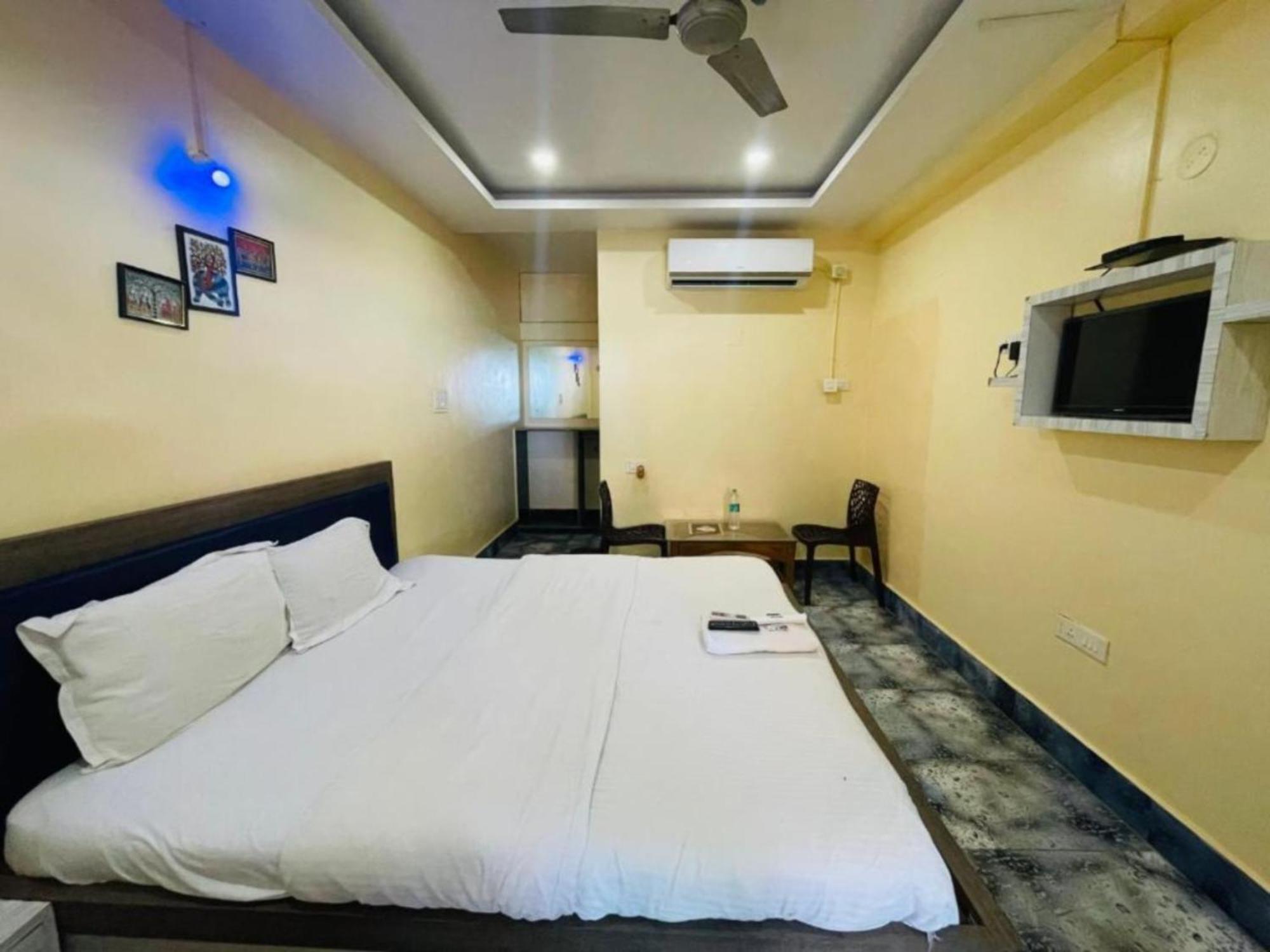 Hotel R Bangala Puri হোটেল রূপশ্রী বাংলা होटल रूपश्री बंगला Sea-View-Room And-Near-Temple Fully-Air-Conditioned-Hotel With-Wifi-Restaurant-And-Parking-Facility - Book Now Екстер'єр фото